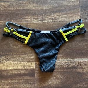 Beach Bunny Bronze collection bottom